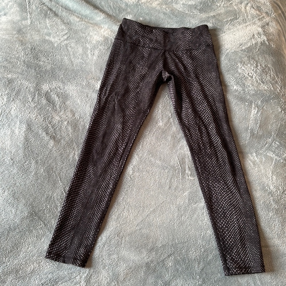 Carley workout leggings (silky/compression) worn twice